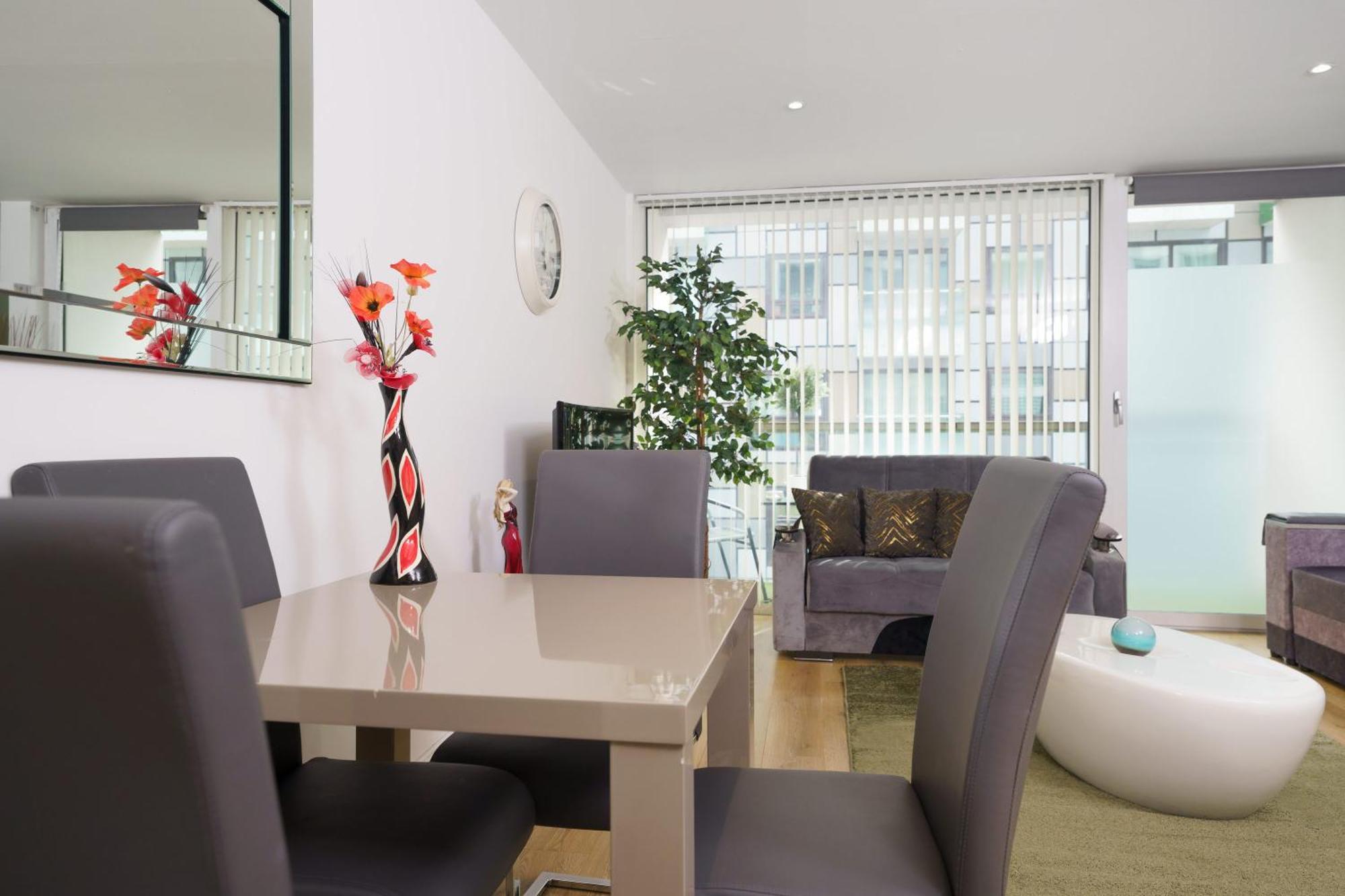 Cobalt Point, South Quay Daire Londra Dış mekan fotoğraf